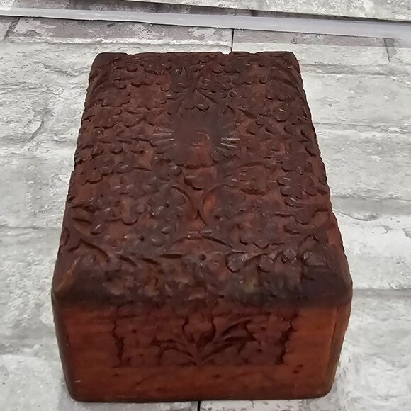 Wooden Felt Lined Jewelry Box Carved Floral Boho Decor Keepsake Box - Picture 4 of 12